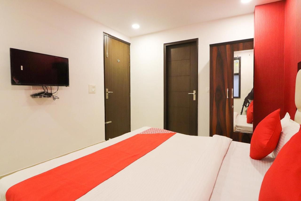 Oyo 63841 White Orchid Indraprastha Exterior foto