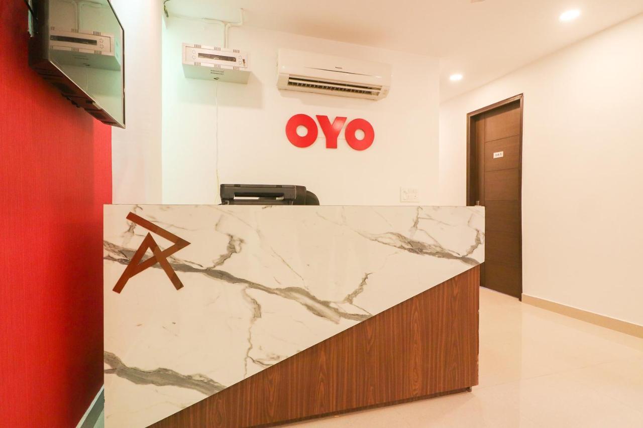 Oyo 63841 White Orchid Indraprastha Exterior foto